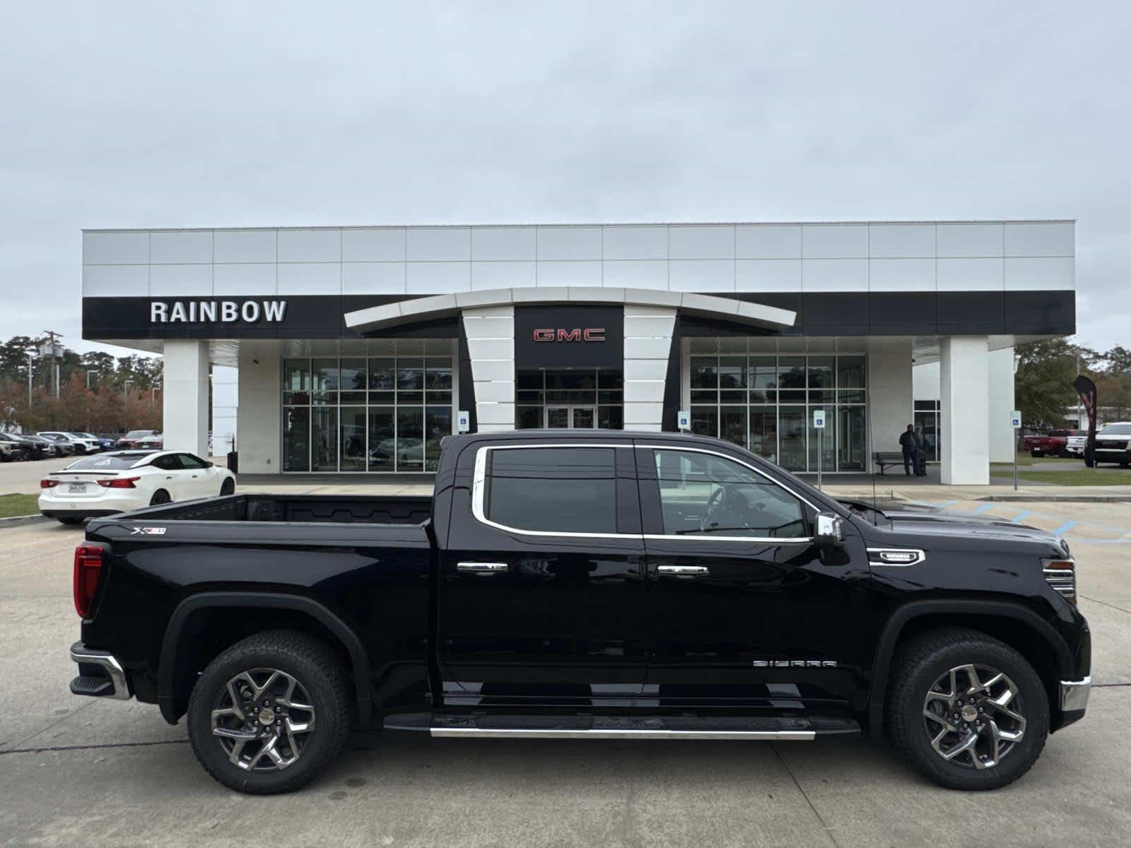 2026 GMC Sierra 1500 SLT's photo