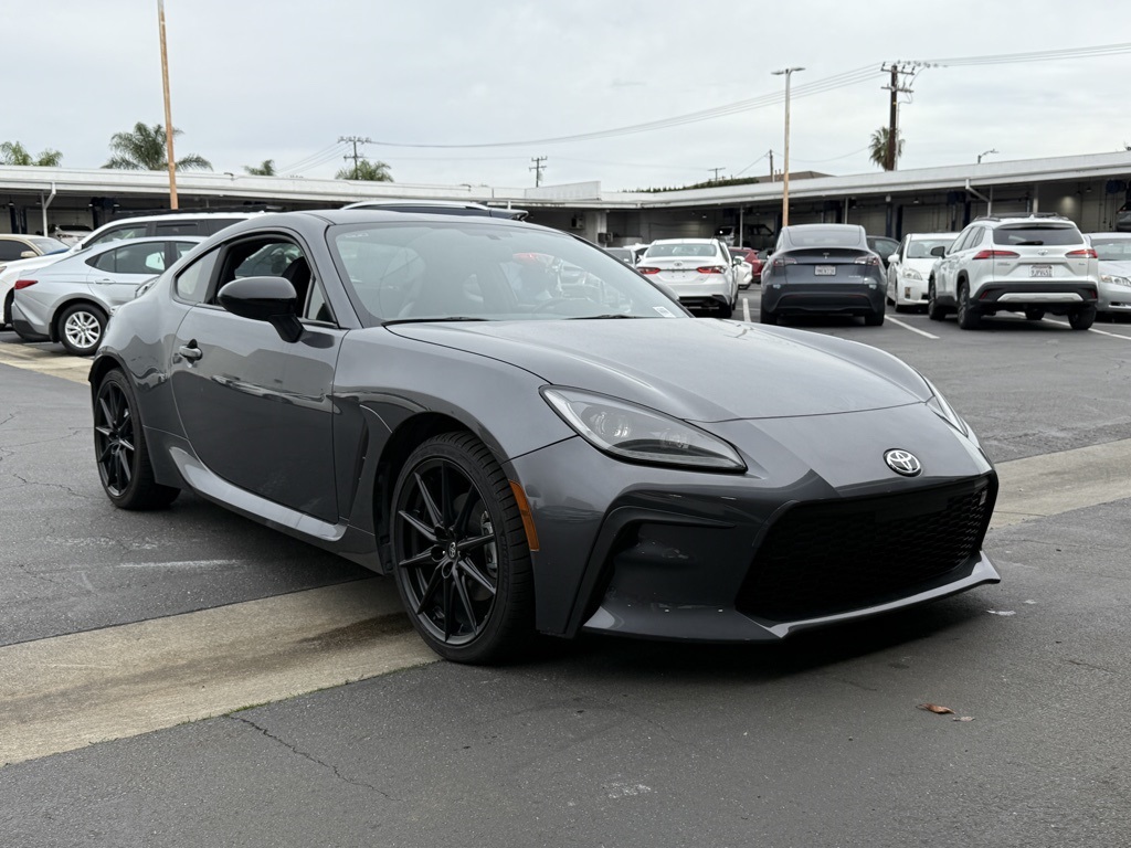 2024 Toyota GR86 Premium's photo