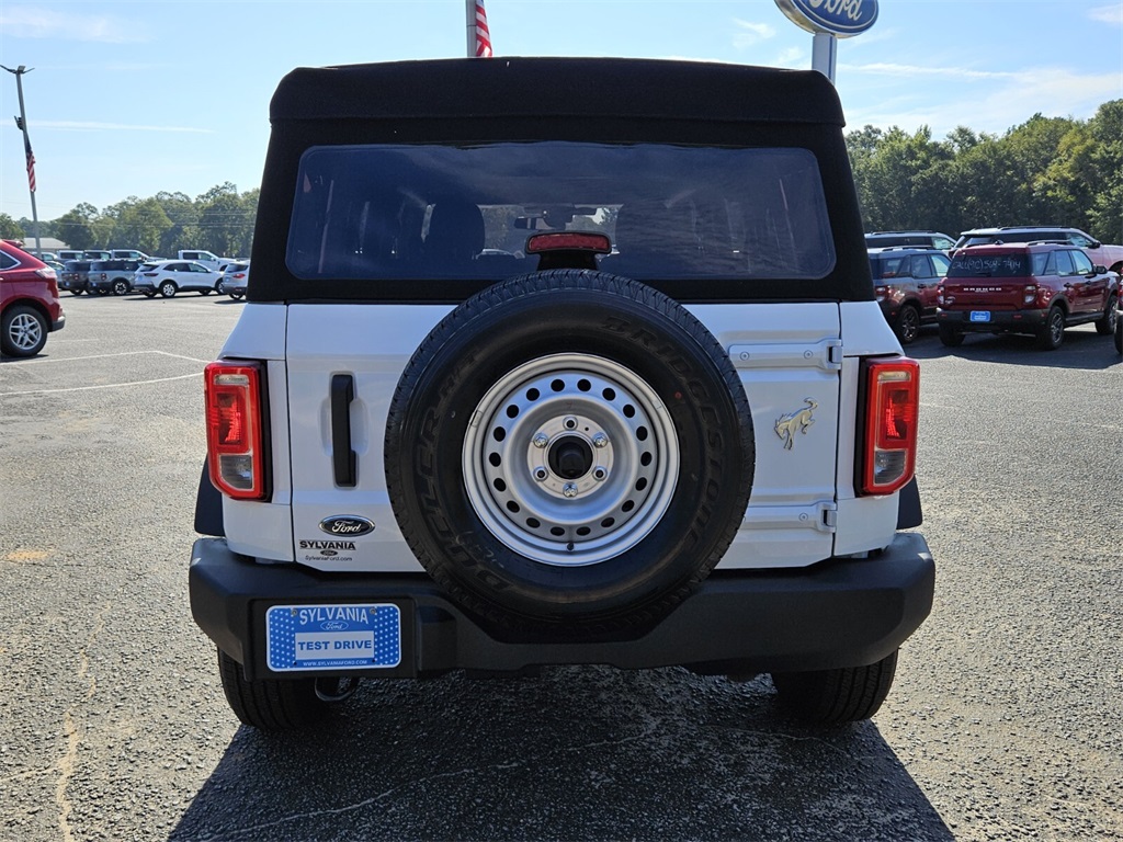 2025 Ford Bronco Base photo 10