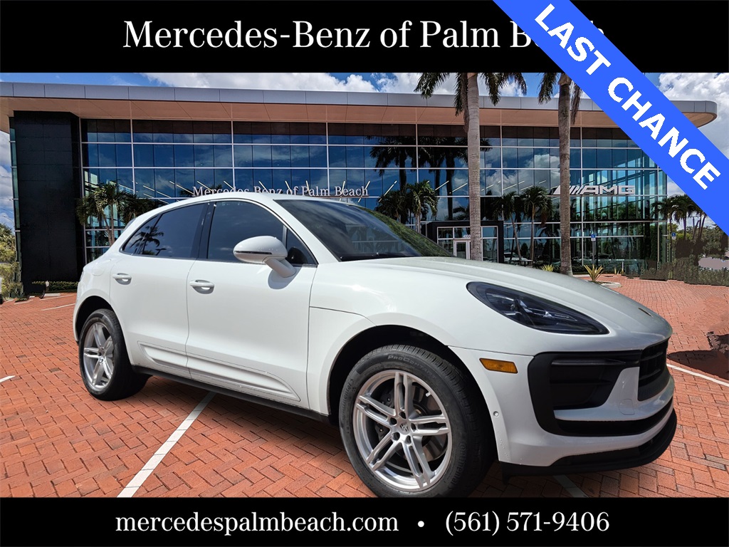 2022 Porsche Macan Base