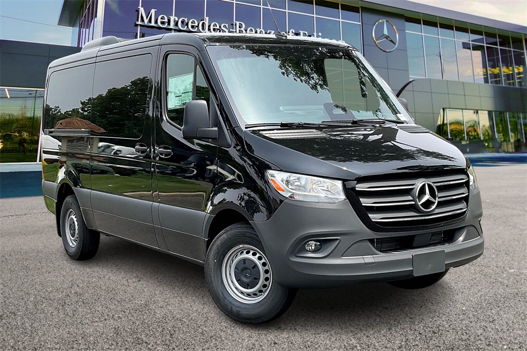 2025 Mercedes-Benz Sprinter Cargo Van Base's photo