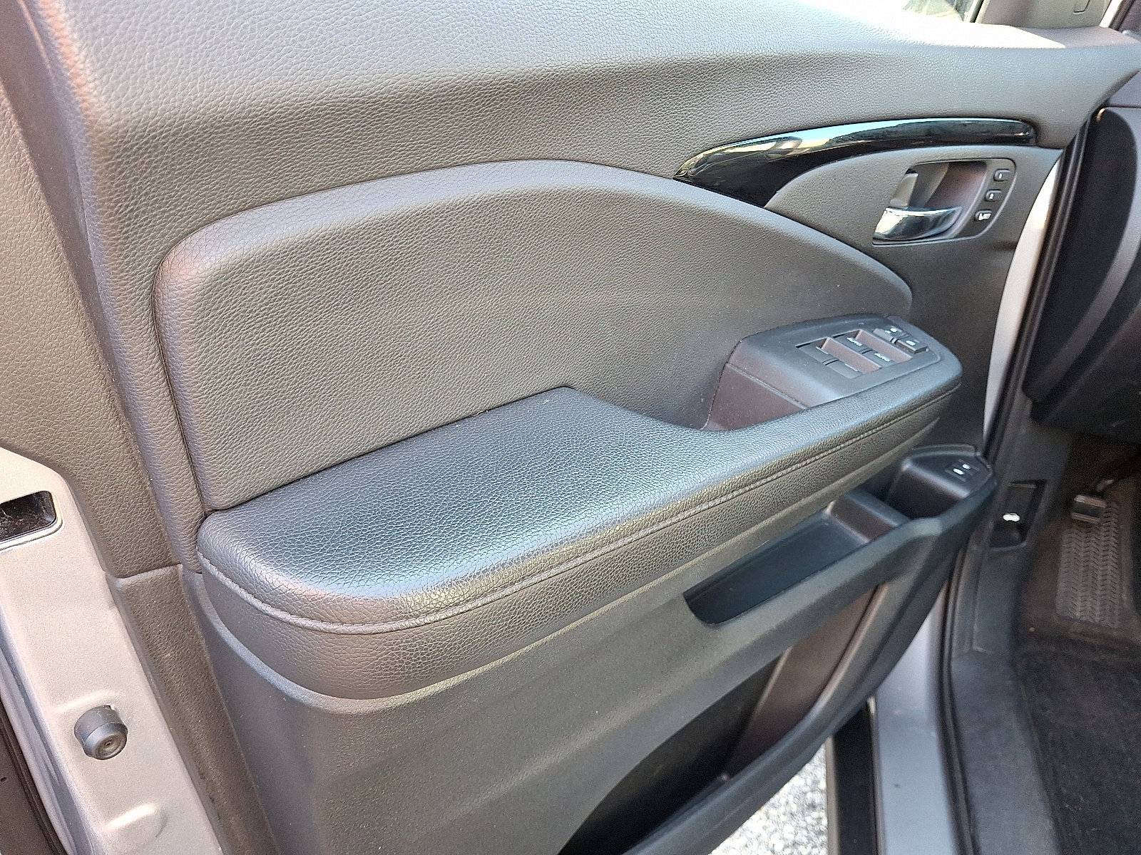 2019 Honda Pilot Elite photo 12