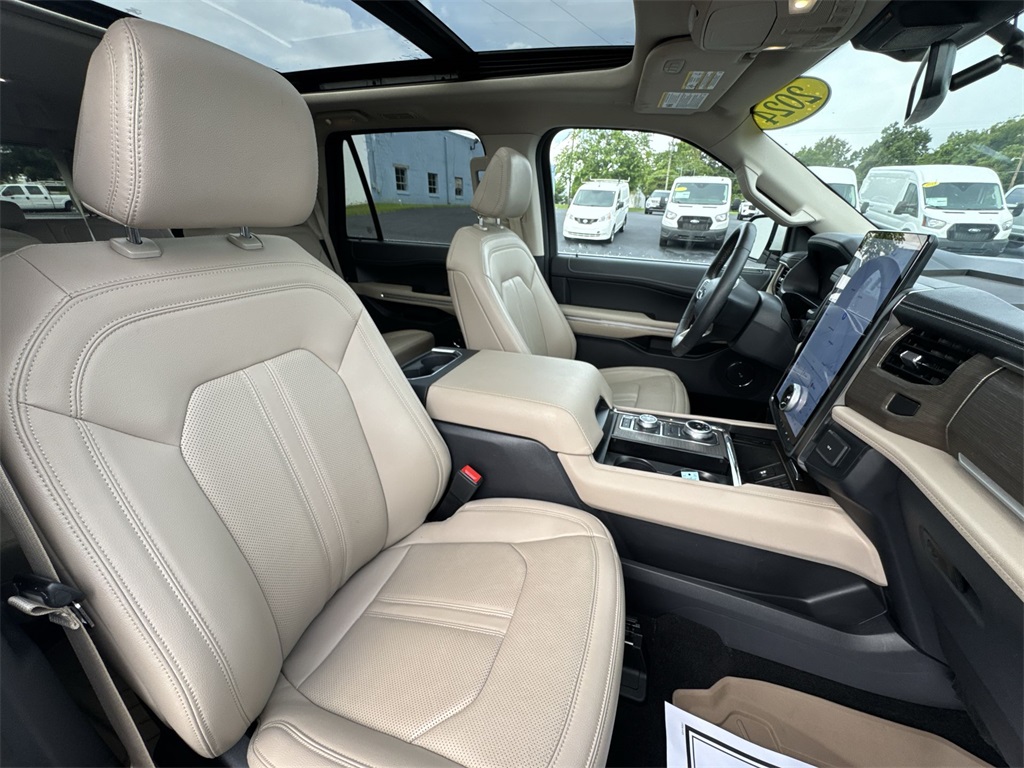 2024 Ford Expedition Limited photo 26