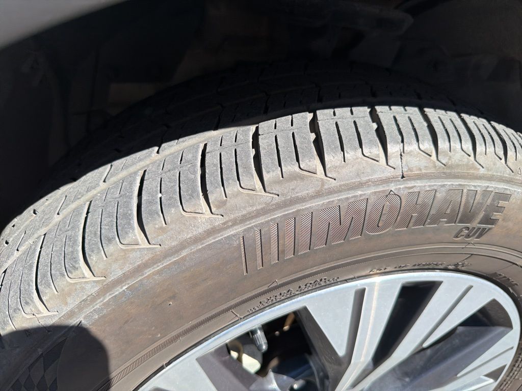 2022 Nissan Rogue SV photo 4