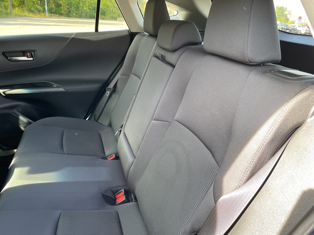 2022 Toyota Venza LE photo 4