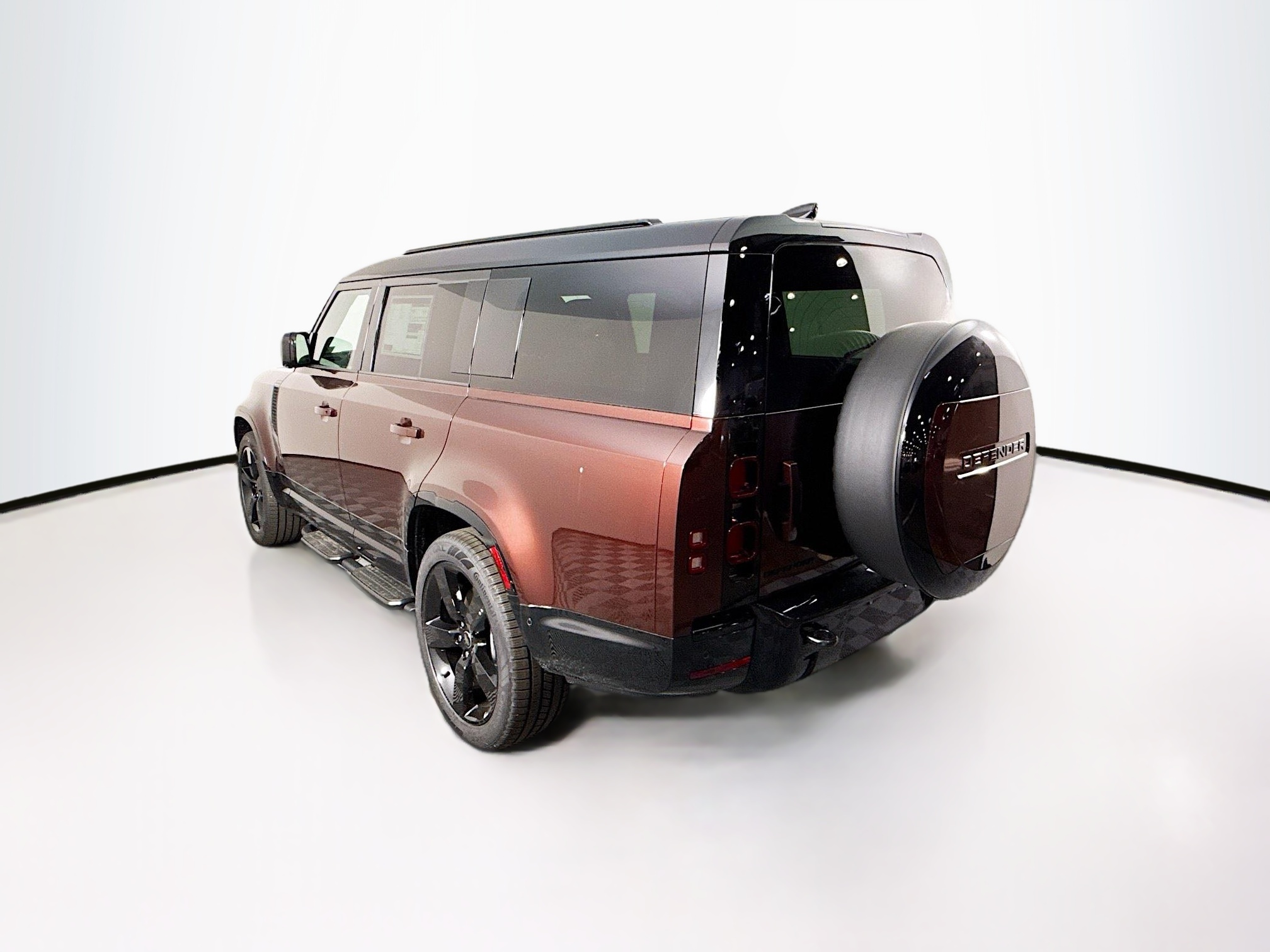 2025 Land Rover Defender 130 X-Dynamic SE photo 4