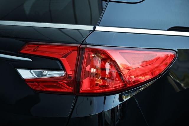 2022 Honda Odyssey Elite photo 3