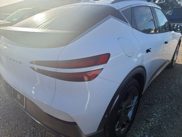 2024 Genesis GV60 Performance photo 8
