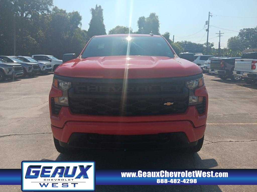 2022 Chevrolet Silverado 1500 Custom photo 3