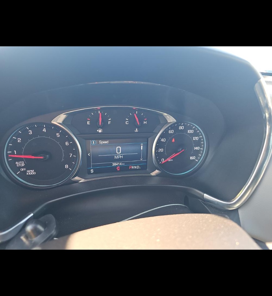 2024 Chevrolet Equinox LT photo 3