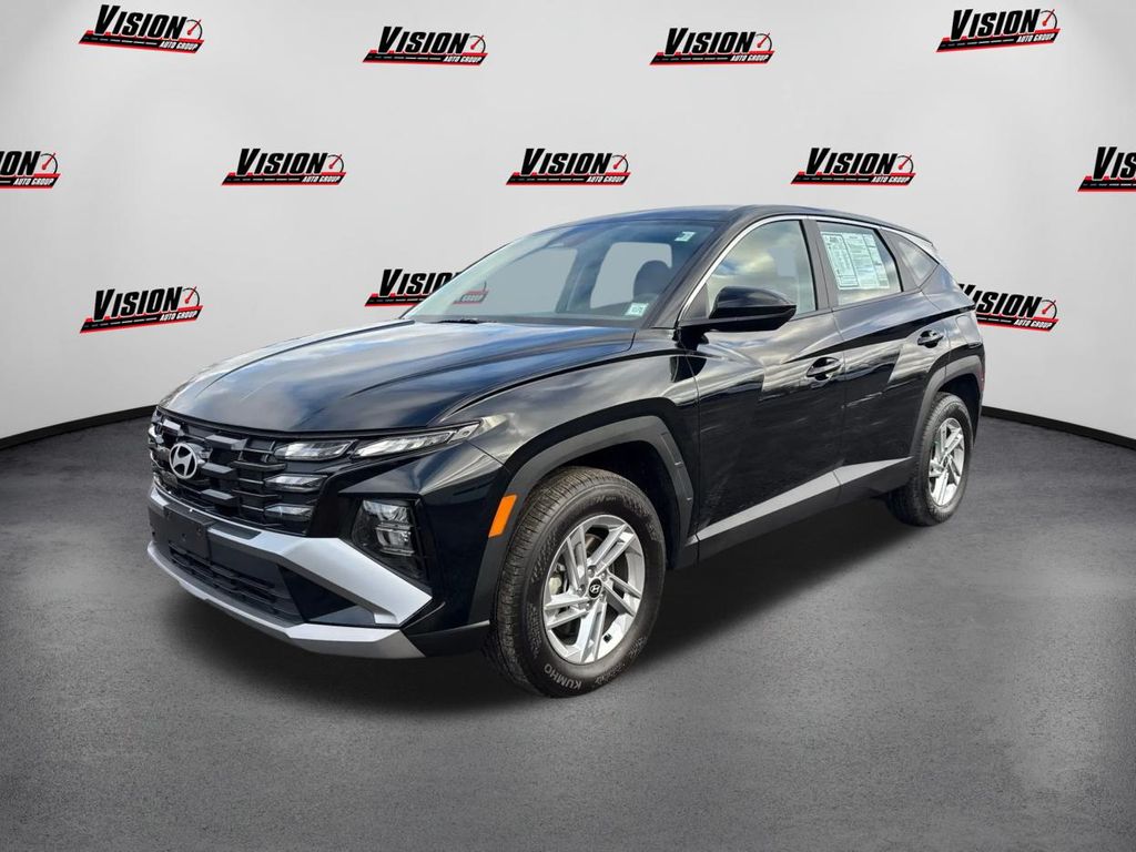 2025 Hyundai Tucson SE's photo