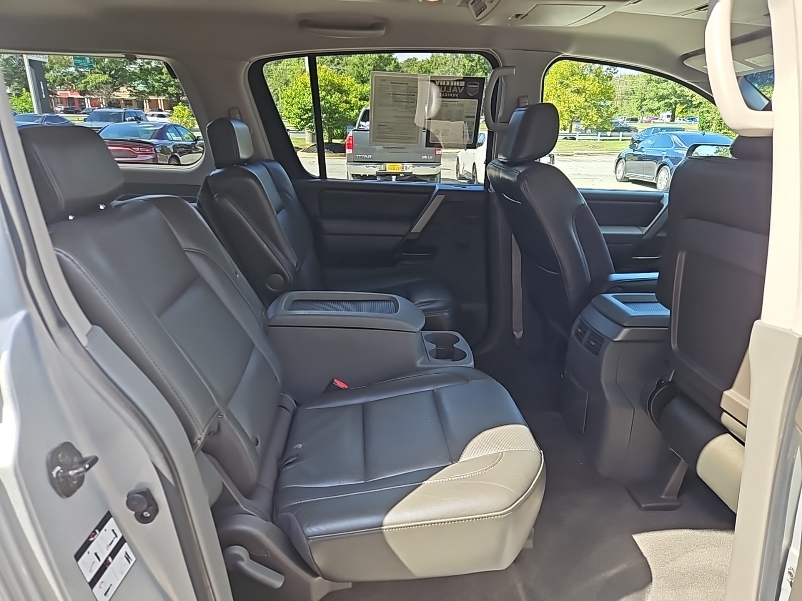 2005 Nissan Armada LE photo 4