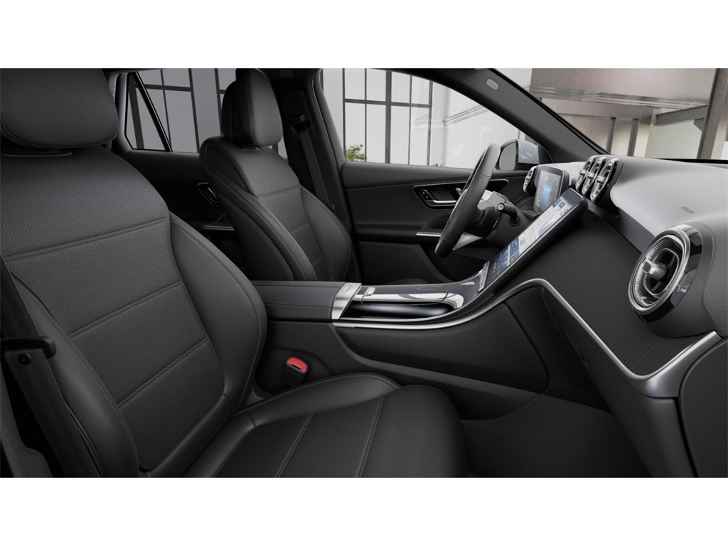 2026 Mercedes Benz GLC 300 4MATIC photo 4