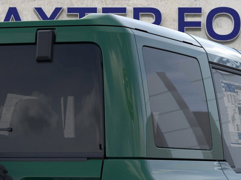 2025 Ford Bronco Outer Banks photo 2