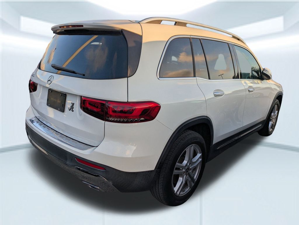 2021 Mercedes Benz GLB 250 photo 3