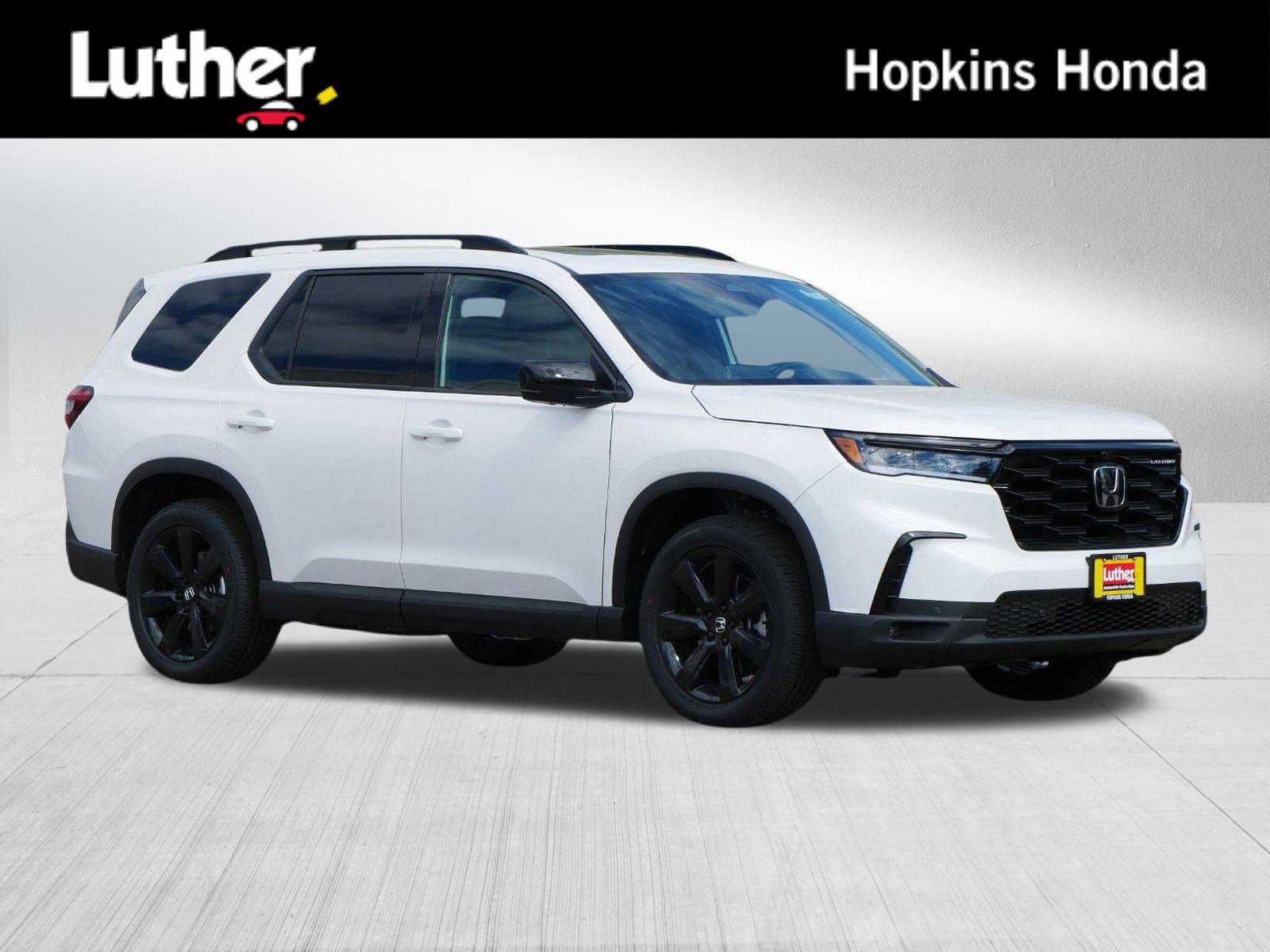 2025 Honda Pilot Black Edition's photo