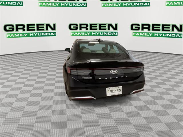 2025 Hyundai Sonata SE photo 10