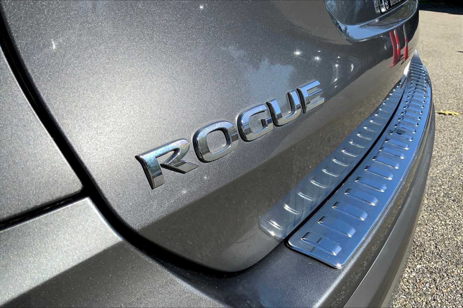 2017 Nissan Rogue S photo 27