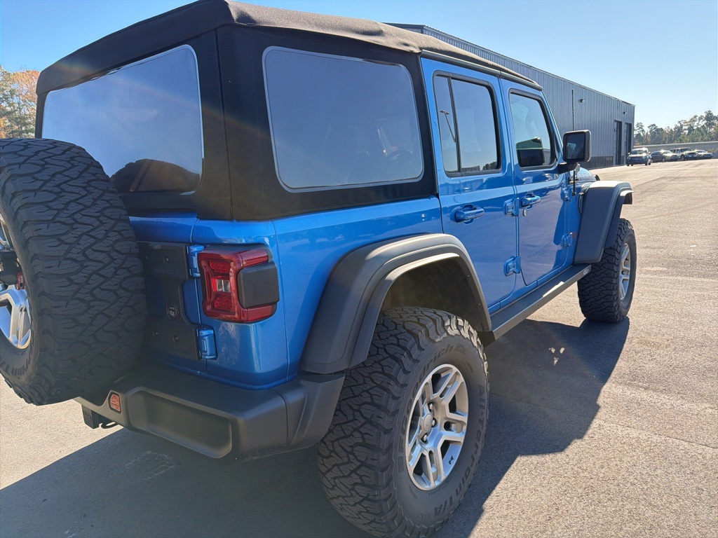 2023 Jeep Wrangler Rubicon photo 3