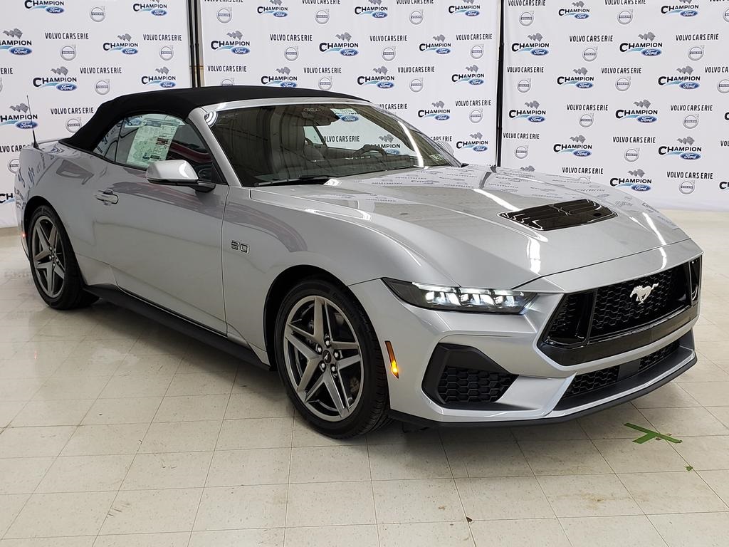 2025 Ford Mustang GT Premium's photo