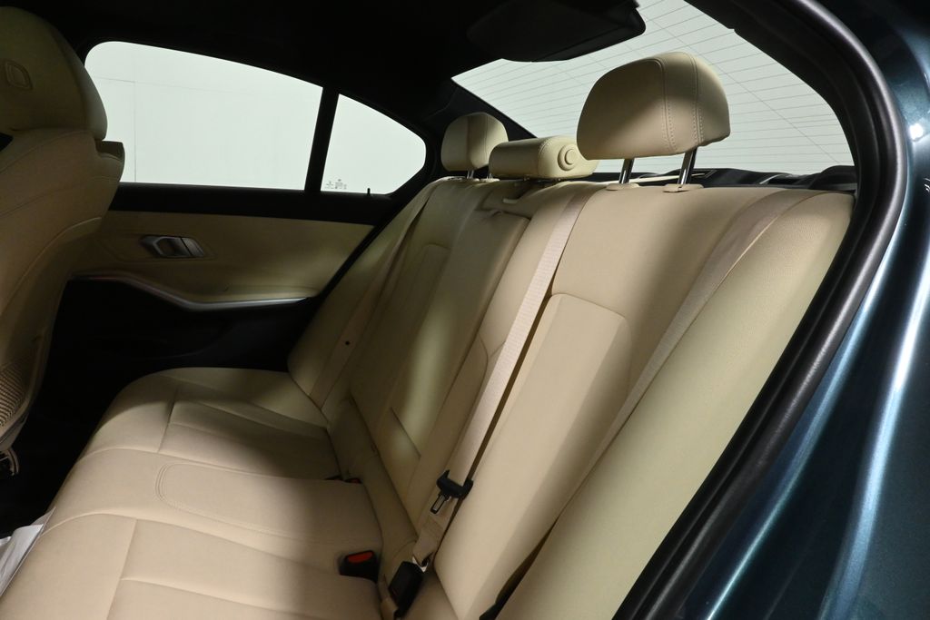 2021 Bmw 330i xDrive photo 4