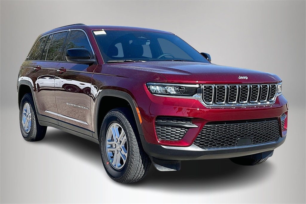2025 Jeep Grand Cherokee Laredo's photo