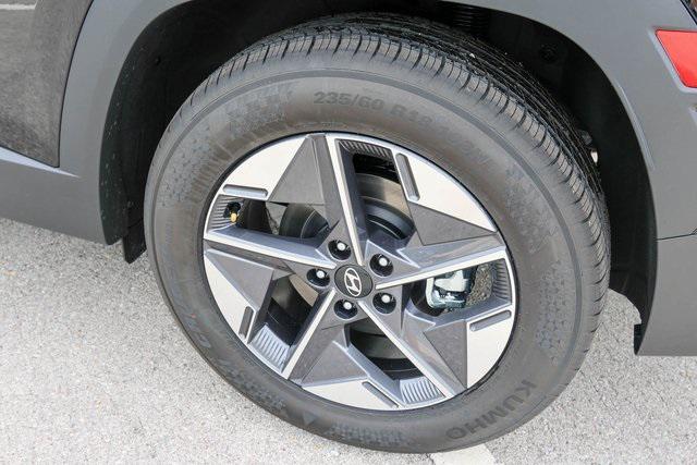 New 2025 Black Hyundai SEL Convenience FWD image 5