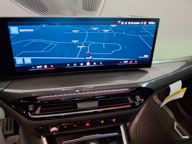 New 2025 Zandvoort Blue BMW Base image 4