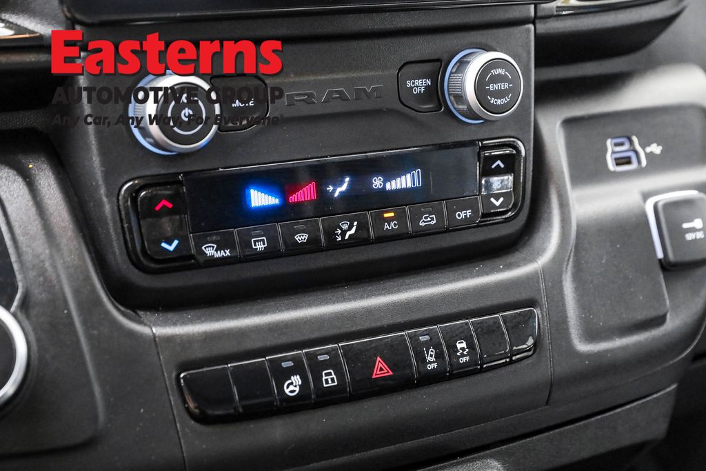 2024 Ram 3500 photo 16
