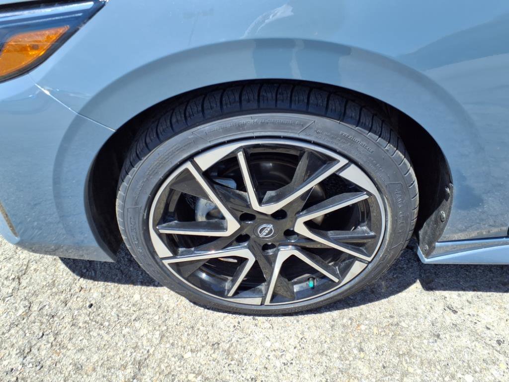 2024 Nissan Sentra SR photo 17