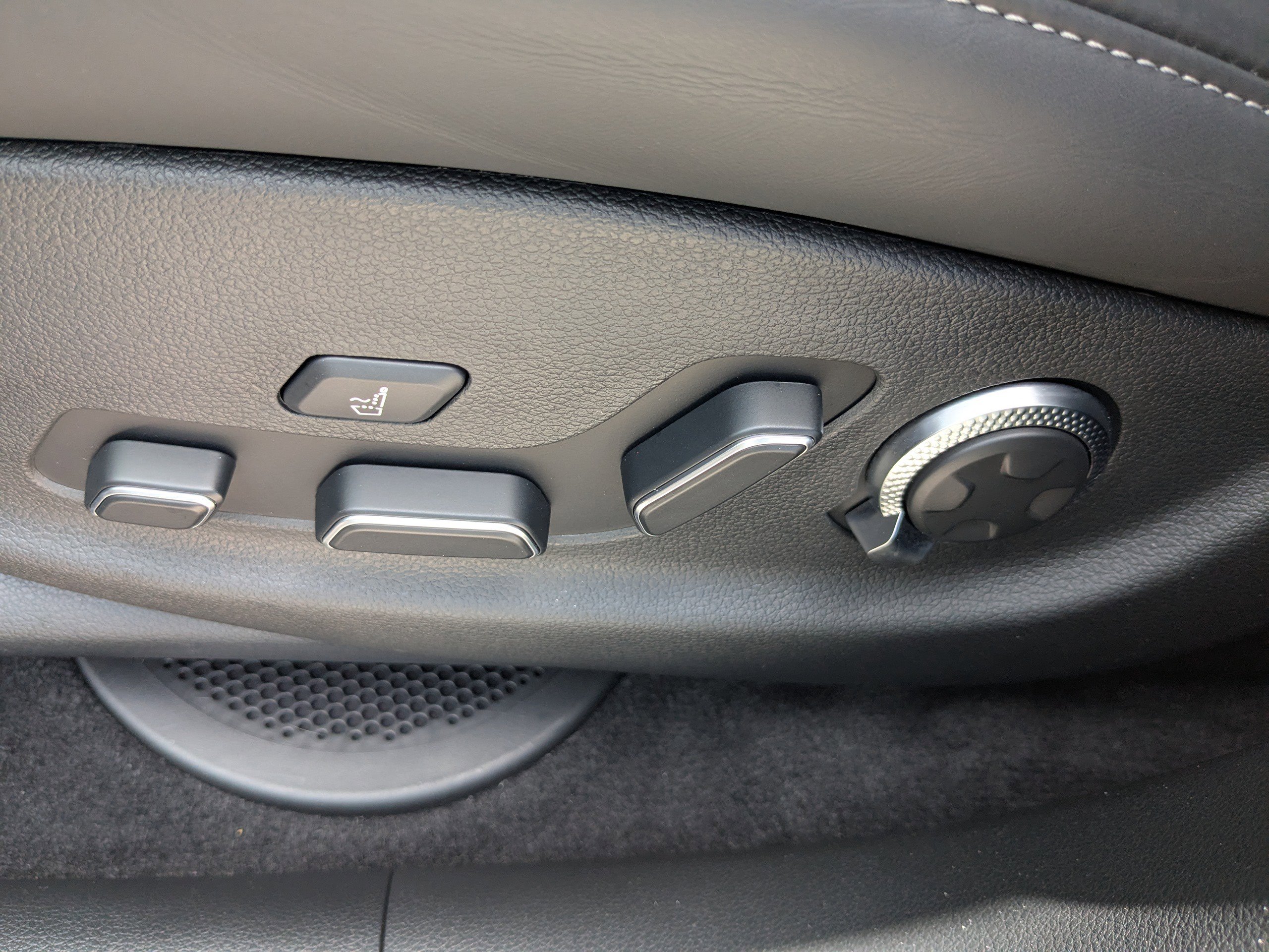 2025 Genesis GV80 3.5T Prestige AWD photo 17