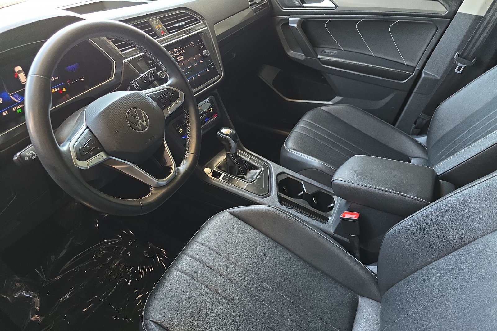 2022 Volkswagen Tiguan SE photo 8