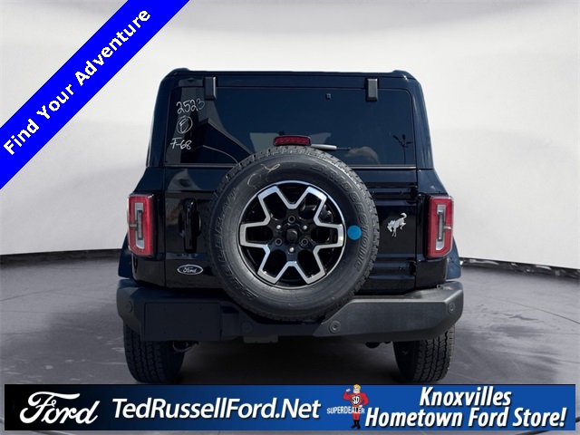 2025 Ford Bronco Outer Banks photo 6
