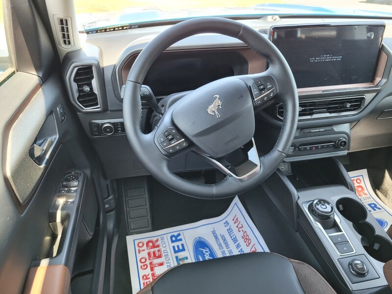 2025 Ford Bronco Sport Outer Banks photo 6