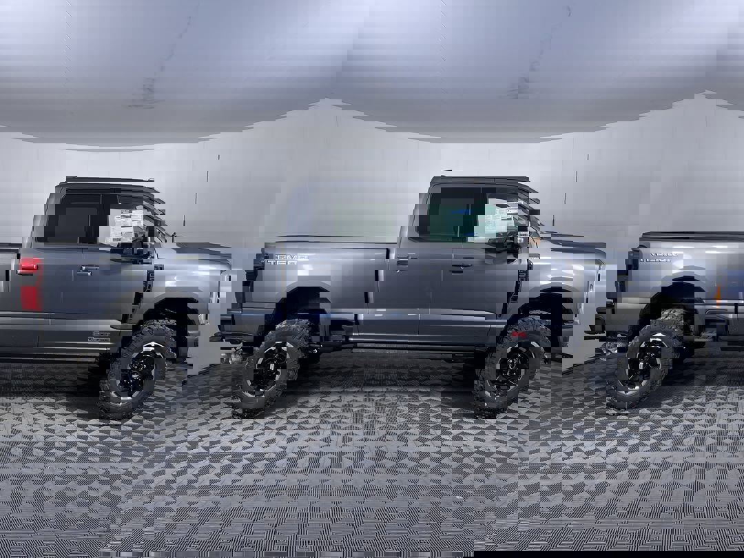 2026 Ford F-250 Lariat photo 9