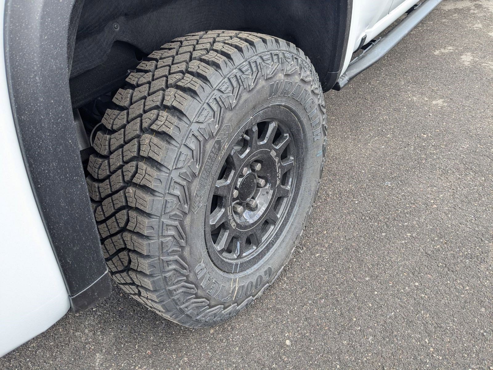 2025 Gmc Sierra 1500 AT4X photo 12