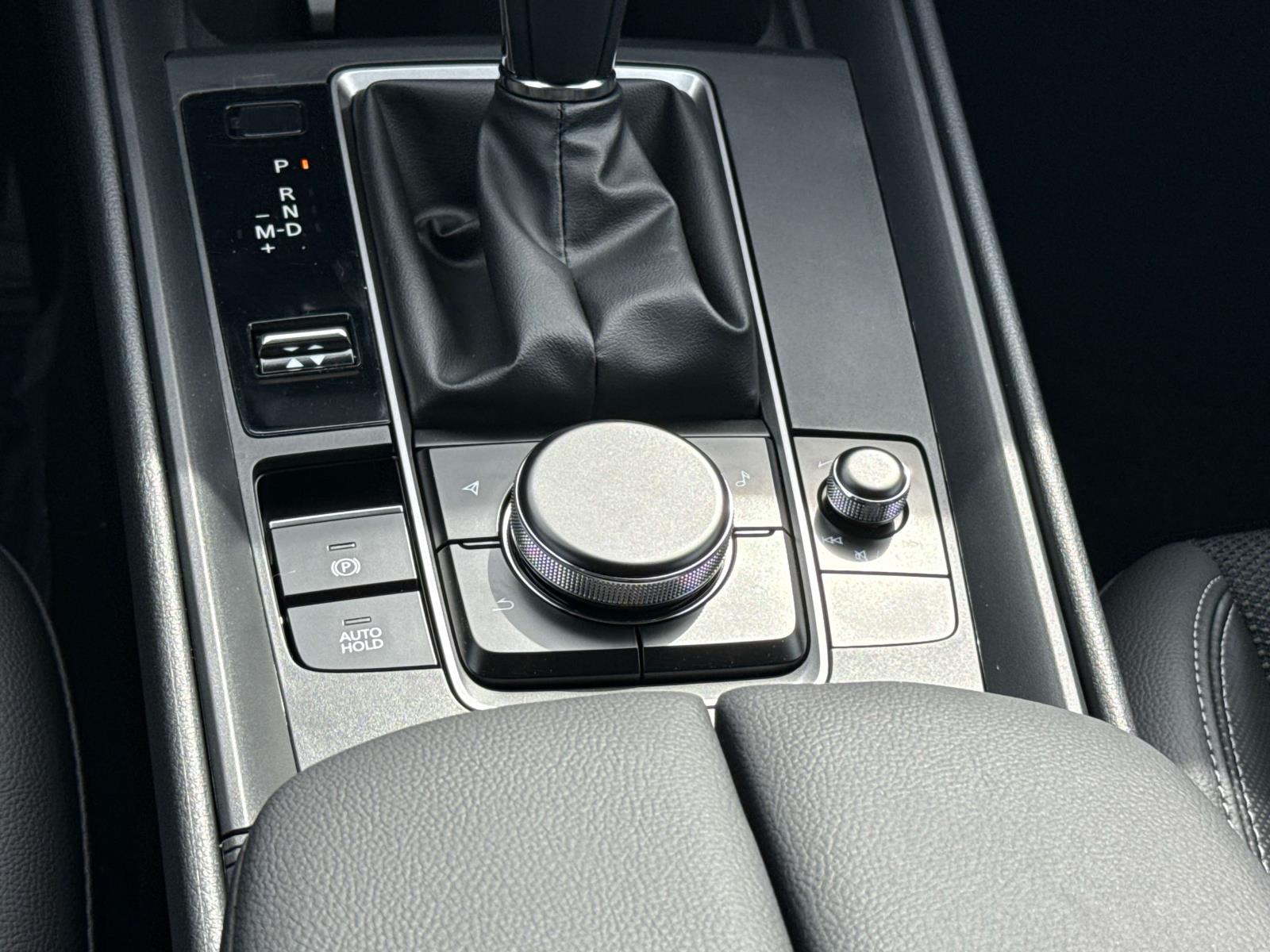 2025 Mazda CX-50 2.5 Select photo 7