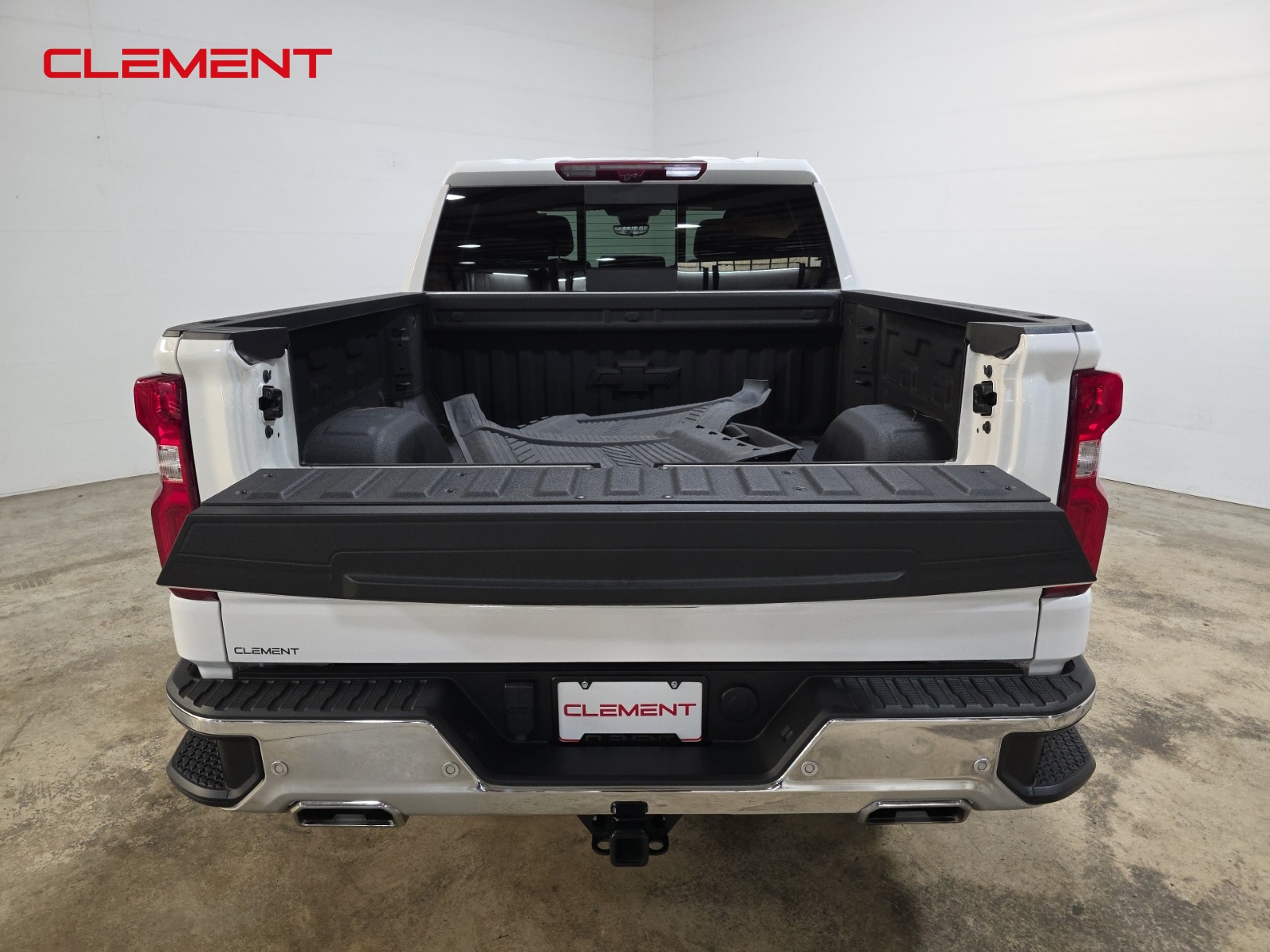 2024 Chevrolet Silverado 1500 LTZ photo 8