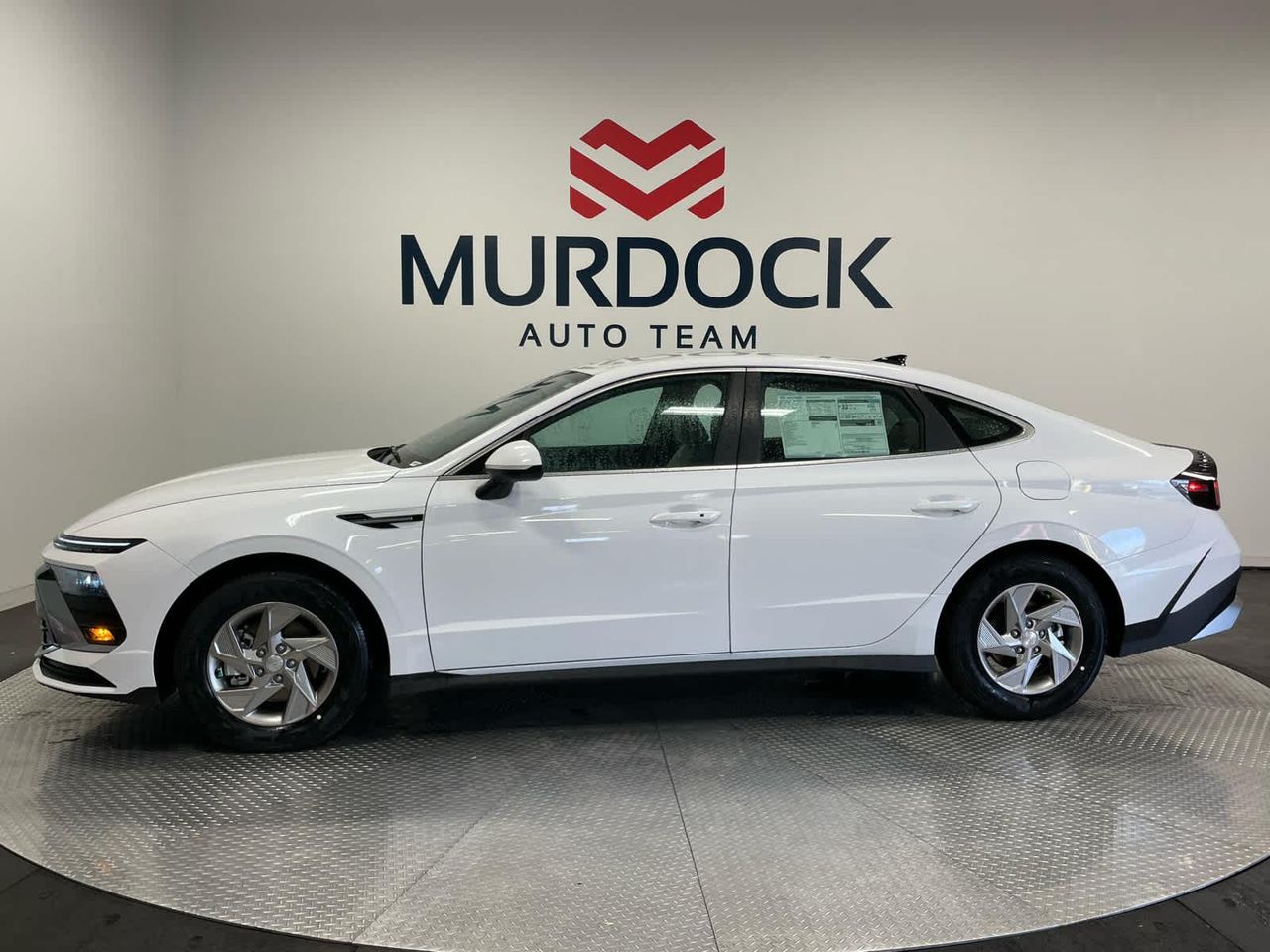 2026 Hyundai Sonata SE photo 2