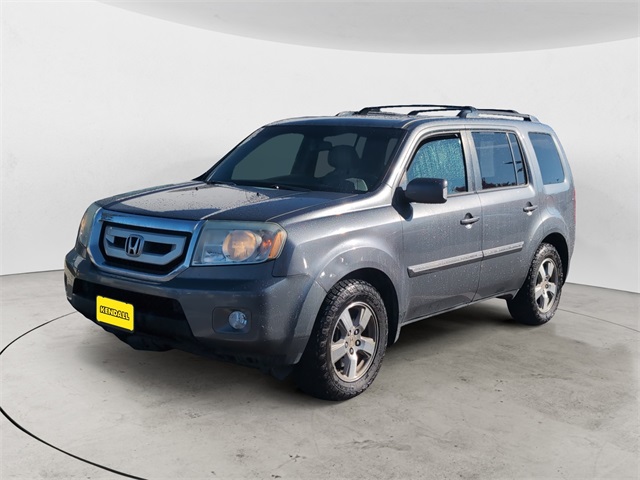 Used 2011 Honda Pilot Touring with VIN 5FNYF4H98BB024417 for sale in Bend, OR