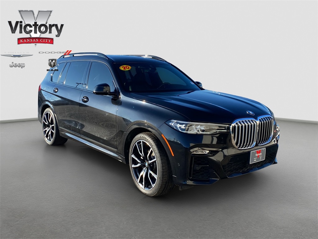 2020 BMW X7 40i's photo