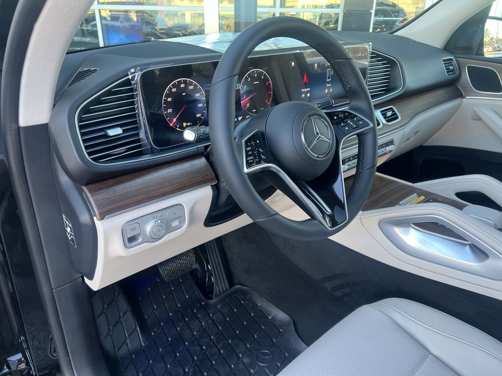 2025 Mercedes Benz GLE 350 photo 14