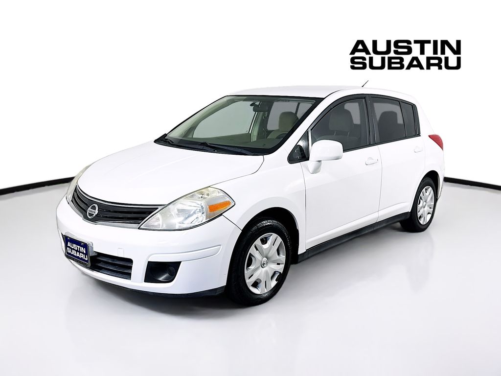 2011 Nissan Versa 1.8 S photo 3