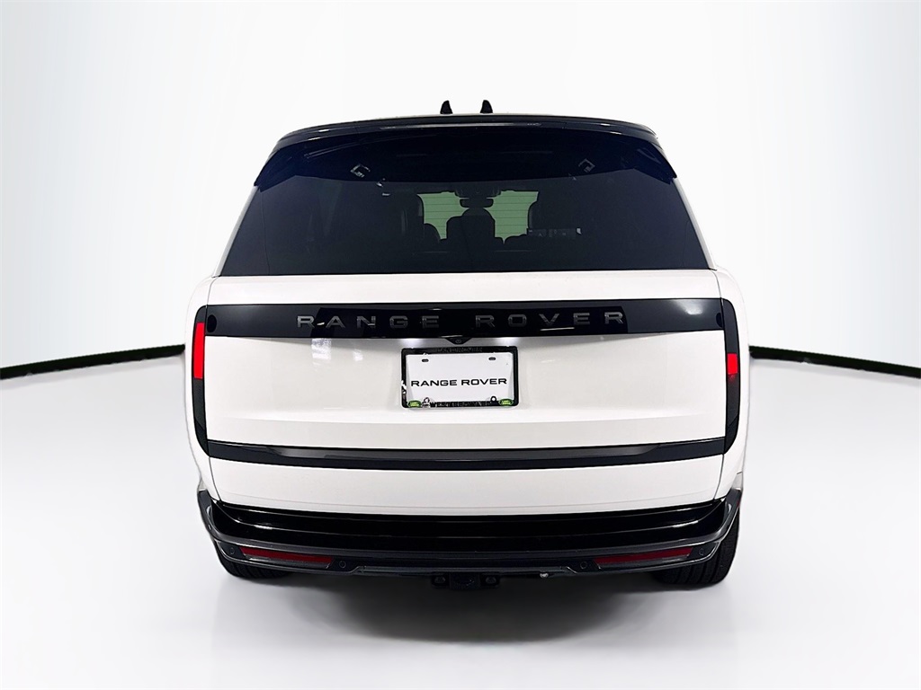 2025 Land Rover Range Rover SE photo 6