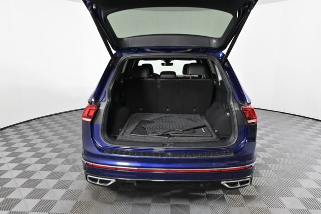 2022 Volkswagen Tiguan SEL Premium R-Line photo 9