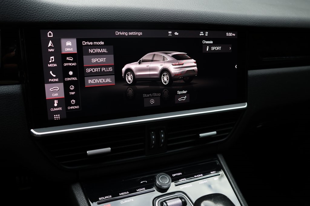 2020 Porsche Cayenne Coupe S photo 9