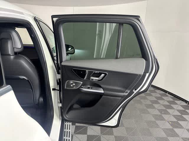 2025 Mercedes Benz EQE SUV 350 photo 24