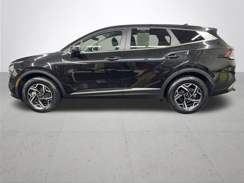 2024 Kia Sportage LX photo 3