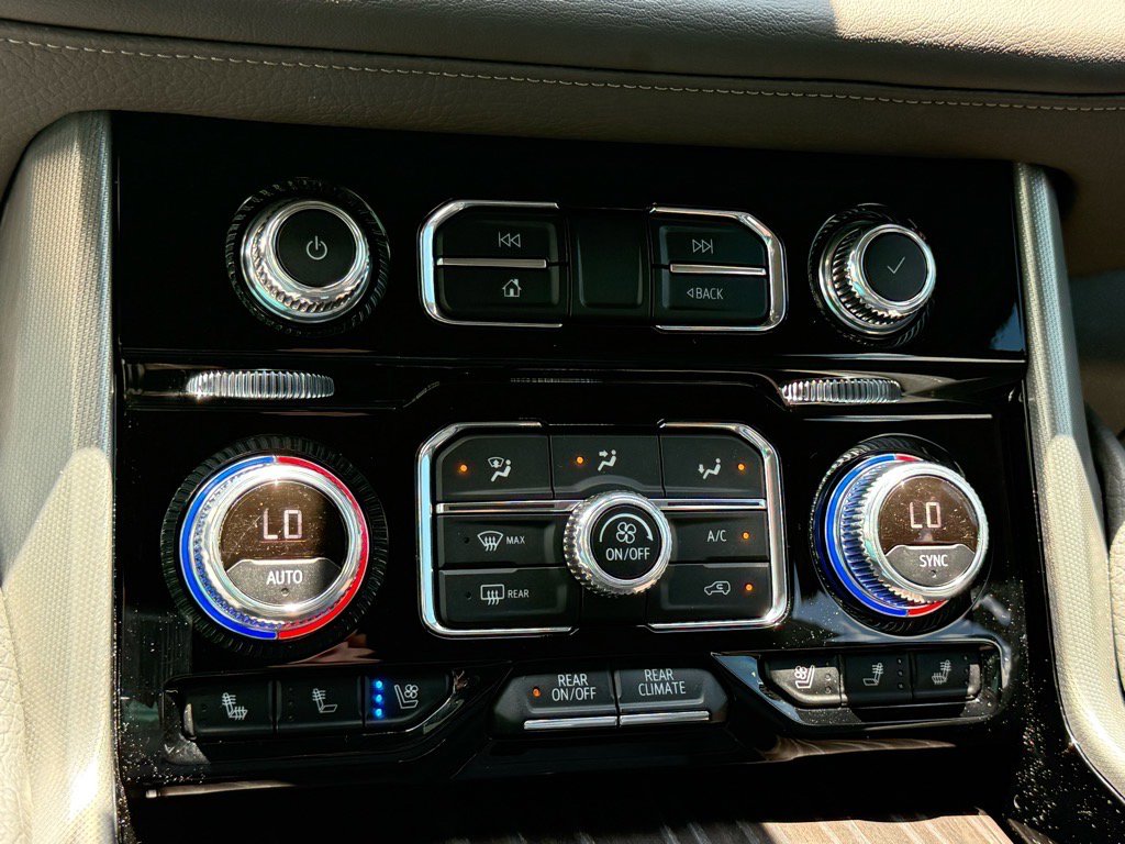 2021 Gmc Yukon Denali photo 17