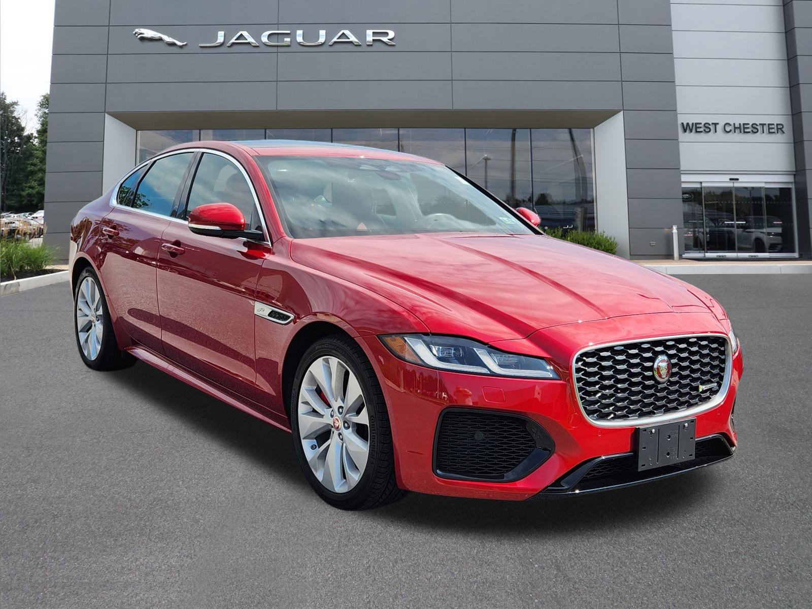 2022 Jaguar XF R-Dynamic SE photo 2